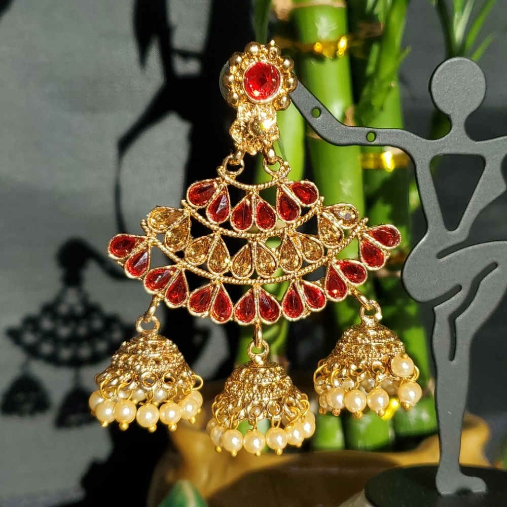 Fancy Earring - Picture 2 of 3